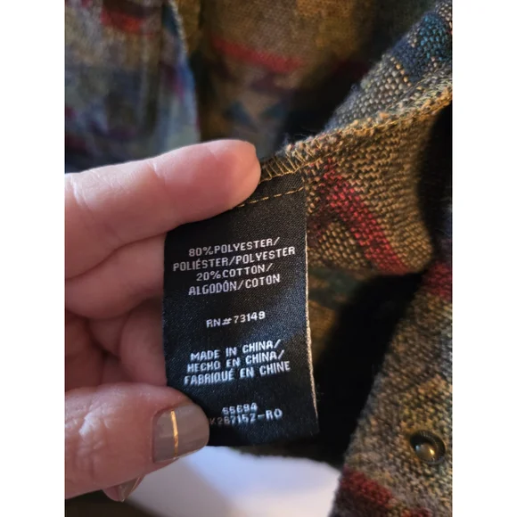 BBJ Los Angeles Aztec Print Knit Snap Cropped women's Jacket SIZE L Trendy - Picture 7 of 11